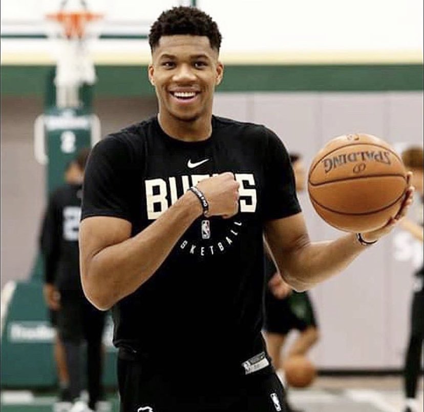 泪鞠躬感谢 泪鞠躬感谢